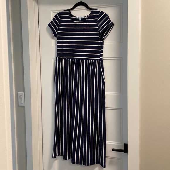 Navy striped dress - size M - Picture 1 of 4